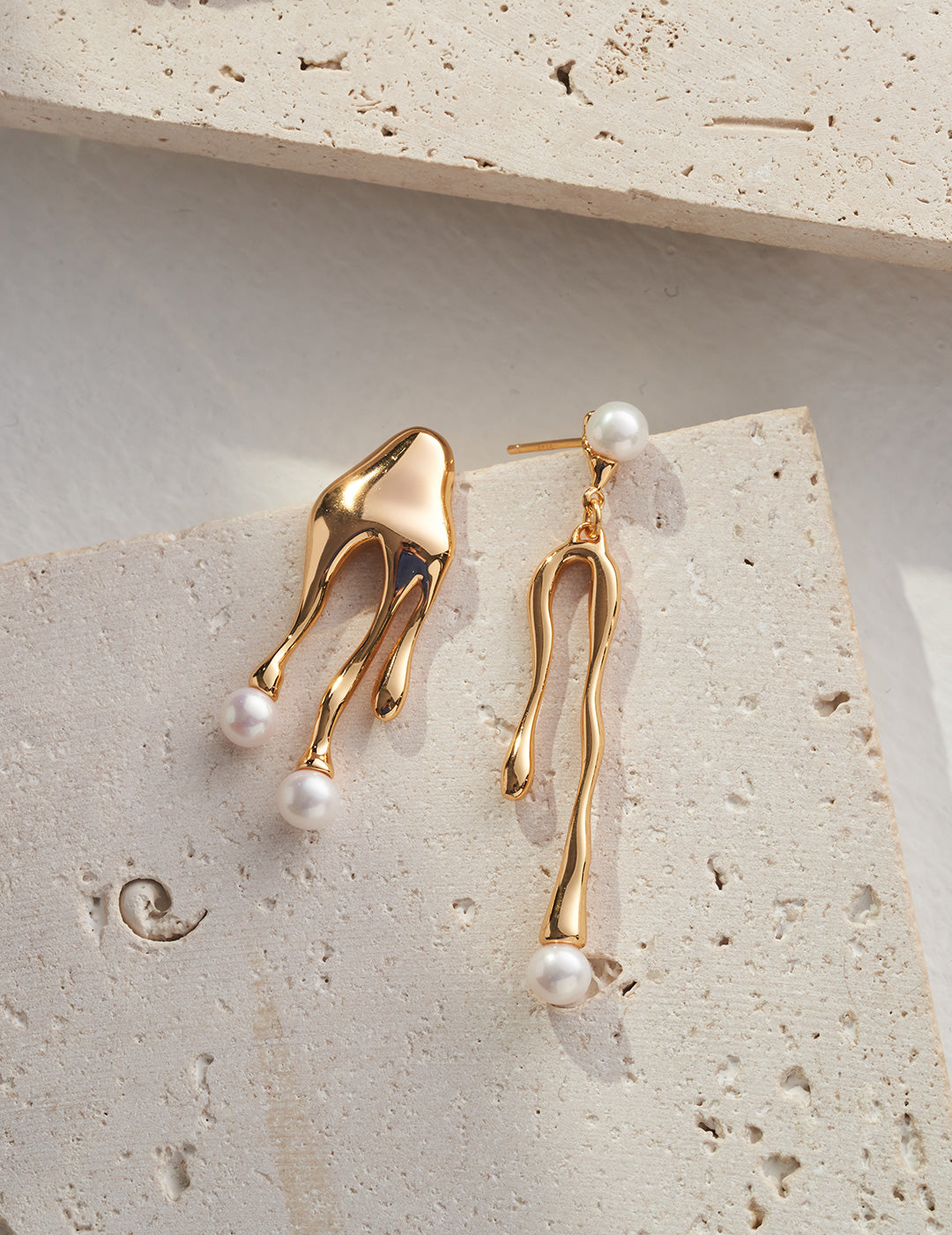 Asymmetric Fluid Elegance Earrings