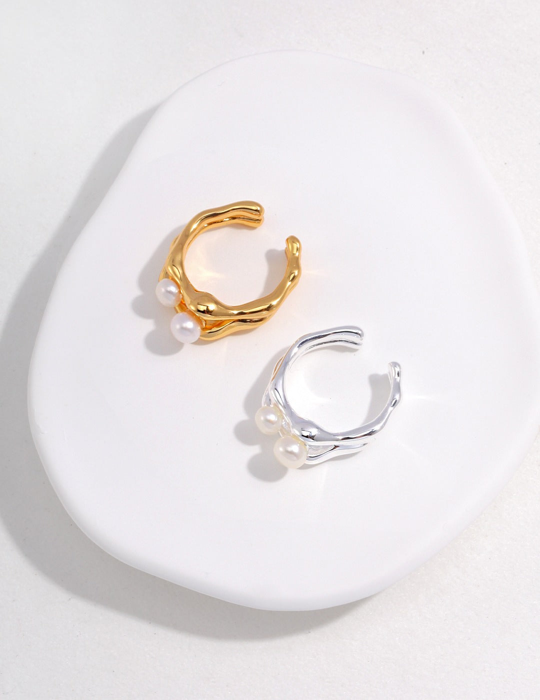 Fluid Beauty Pearl Ring