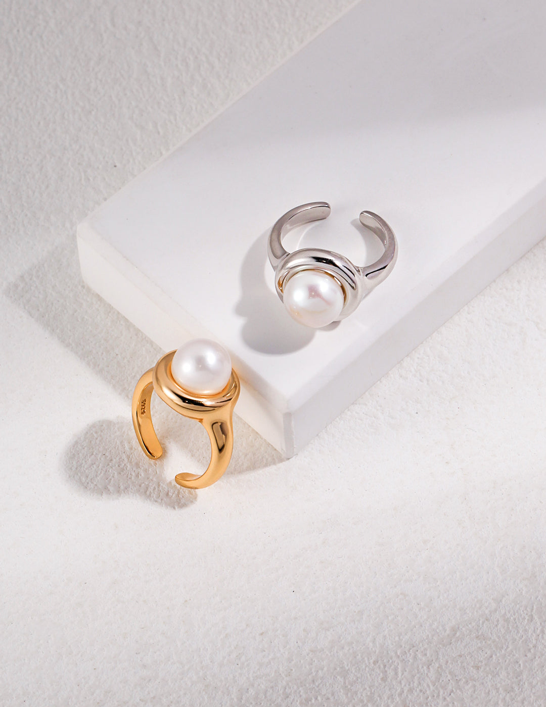 French Chic: Classic Pearl Silver Ring