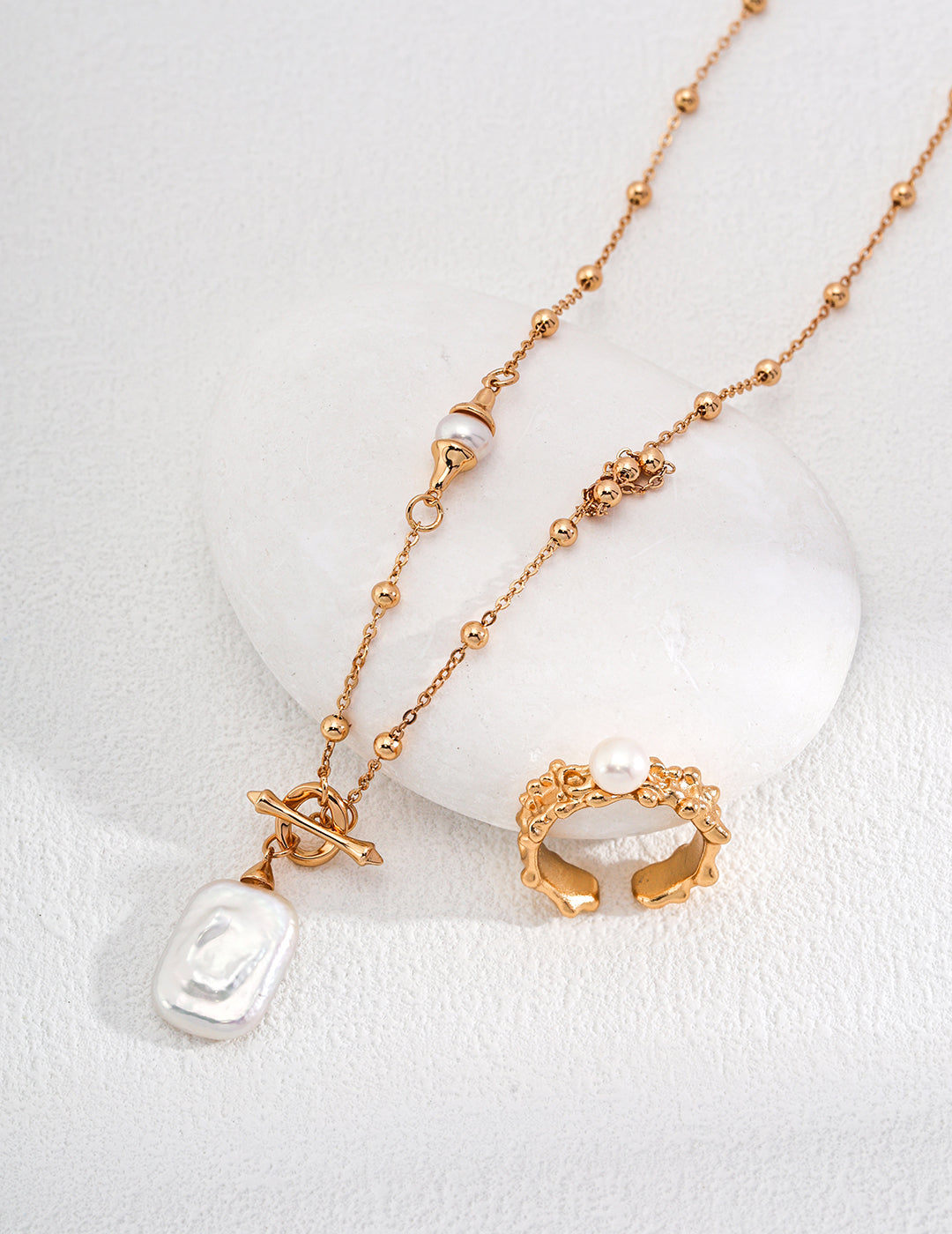 Ethereal Glow Necklace