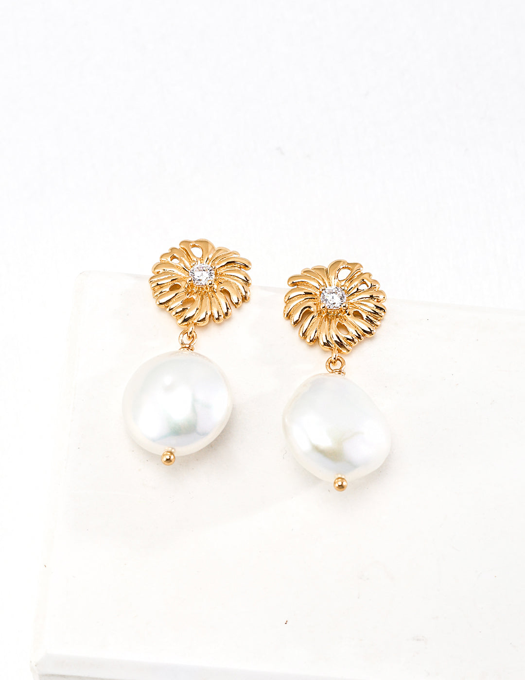 Natural Pearl Earring