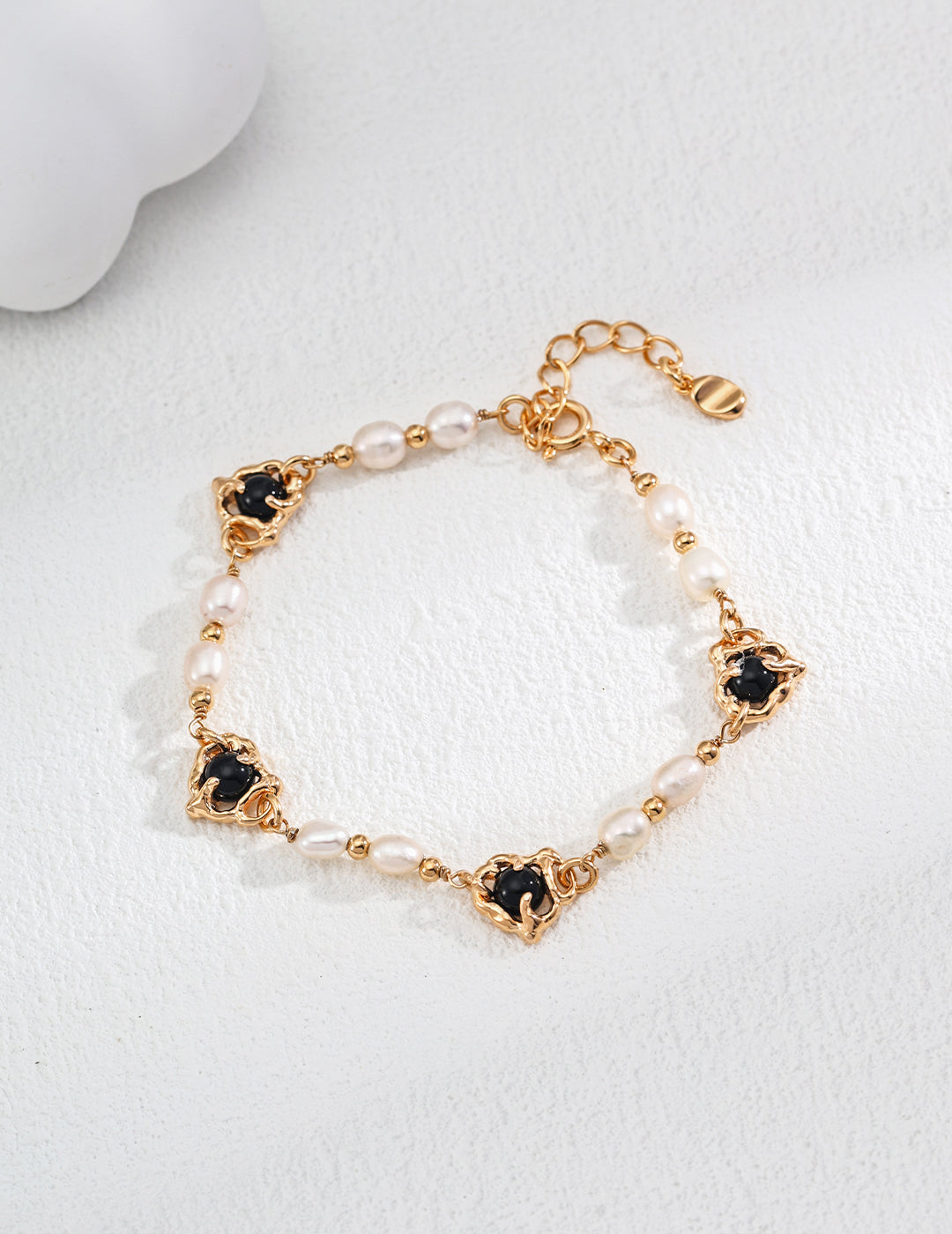 Retro Gold Pearl & Onyx Bracelet